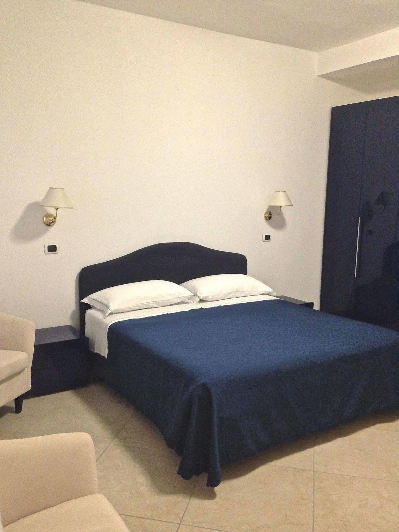 Hotel Carlton Beach Rimini Extérieur photo